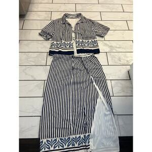 Abercrombie and fitch tie front top with maxi skirt both size M